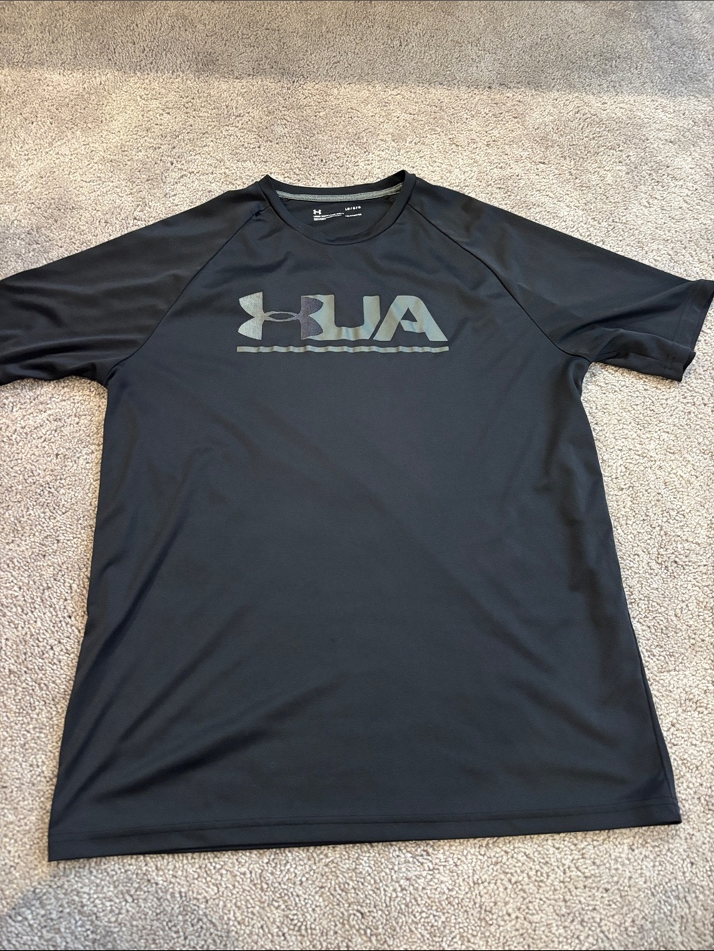 Under Armour Black Short-Sleeve Graphic Performance Tee